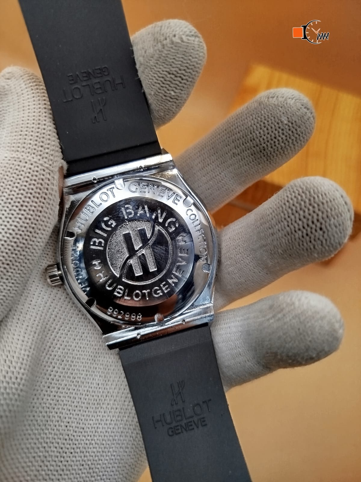 HUBLOT Classic Fusion Diamonds Watch